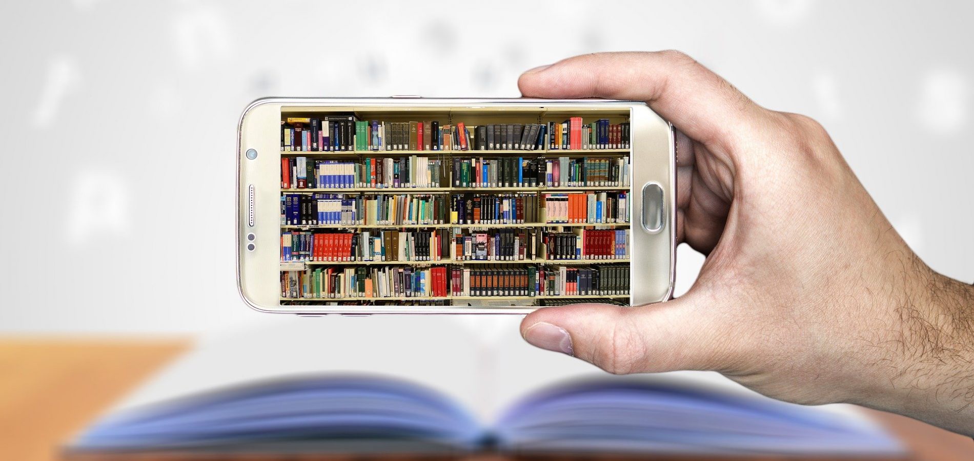 books-3348990_1920