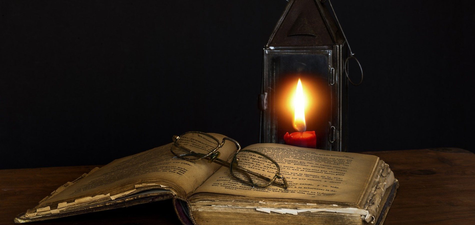 old-books-1237619_1920